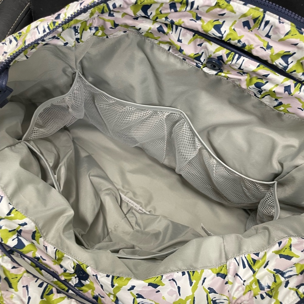 Mattie‎ tote diaper bag - Picture 3 of 4